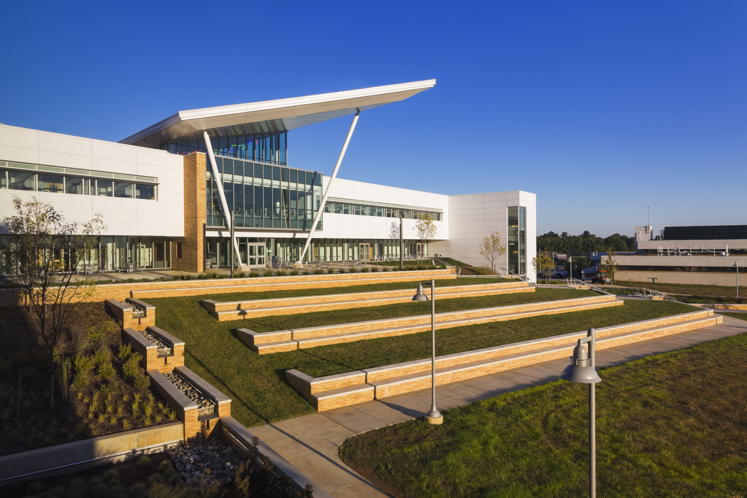 Montgomery College: Bioscience Center